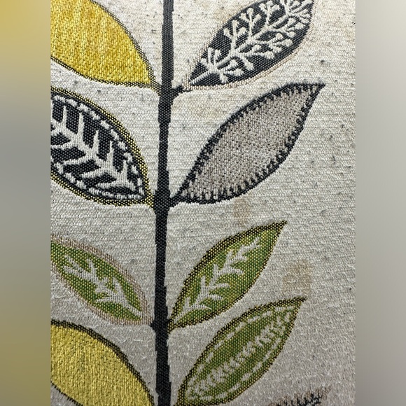 ASHLEY FURNITURE PILLOWS - Picture 5 of 16